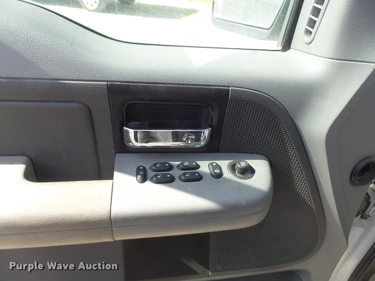 image for item K7657 2008 Ford F150 XL SuperCrew pickup truck