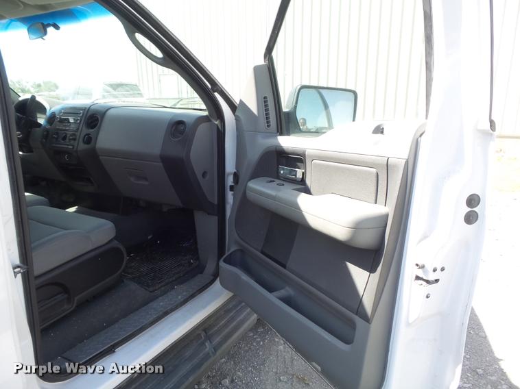 image for item K7657 2008 Ford F150 XL SuperCrew pickup truck
