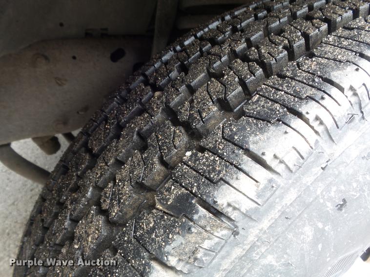 image for item K7662 2003 Ford F250 Super Duty pickup truck