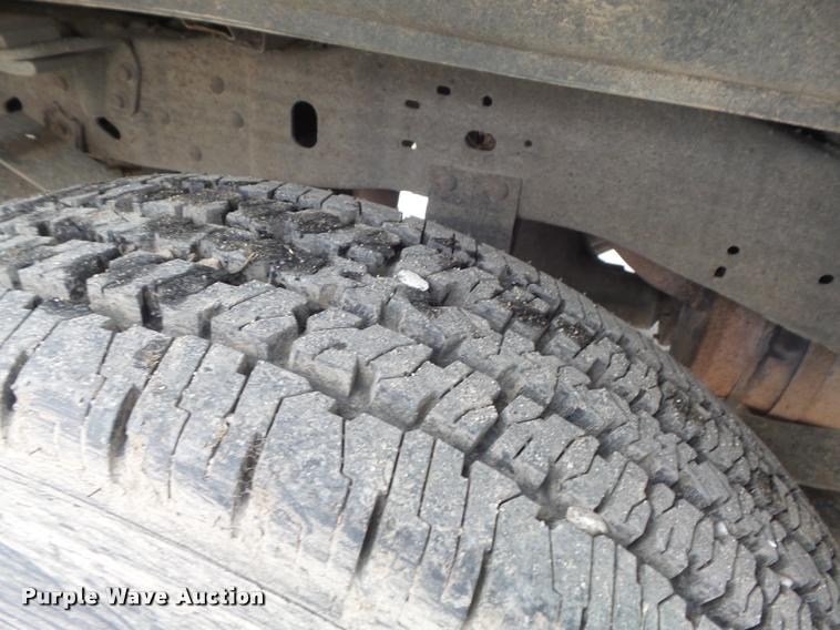 image for item K7662 2003 Ford F250 Super Duty pickup truck