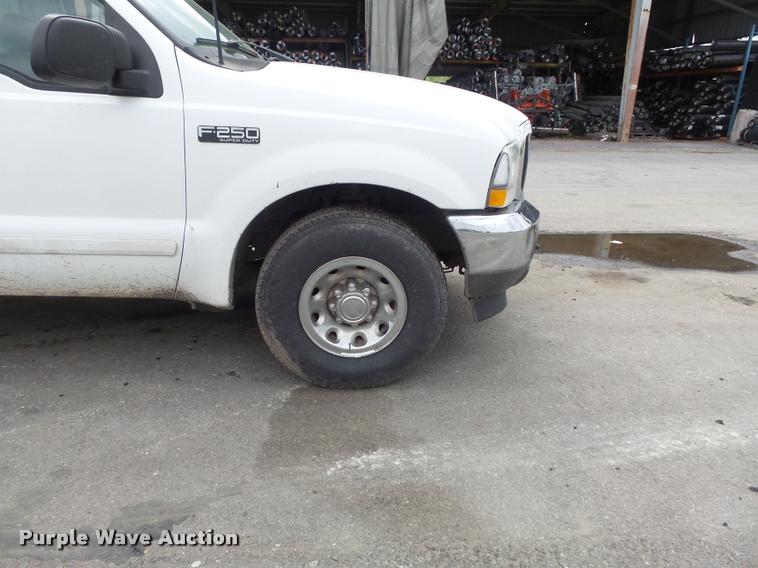 image for item K7662 2003 Ford F250 Super Duty pickup truck