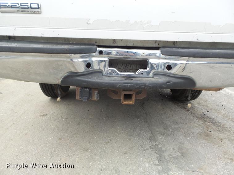 image for item K7662 2003 Ford F250 Super Duty pickup truck