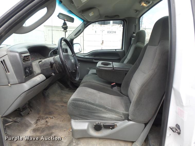 image for item K7662 2003 Ford F250 Super Duty pickup truck