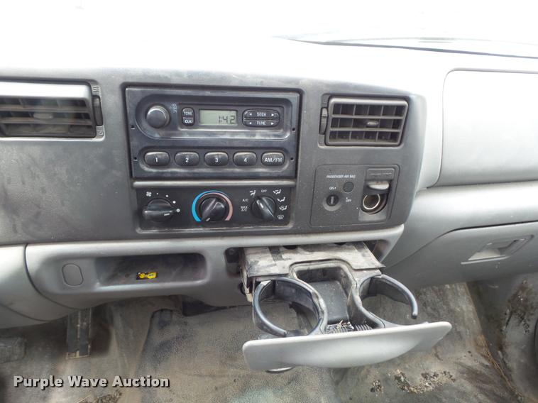 image for item K7662 2003 Ford F250 Super Duty pickup truck