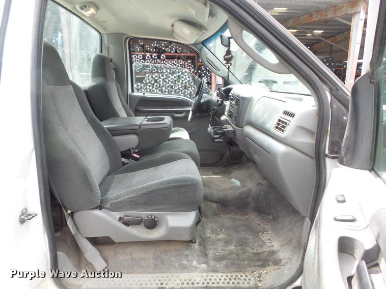 image for item K7662 2003 Ford F250 Super Duty pickup truck