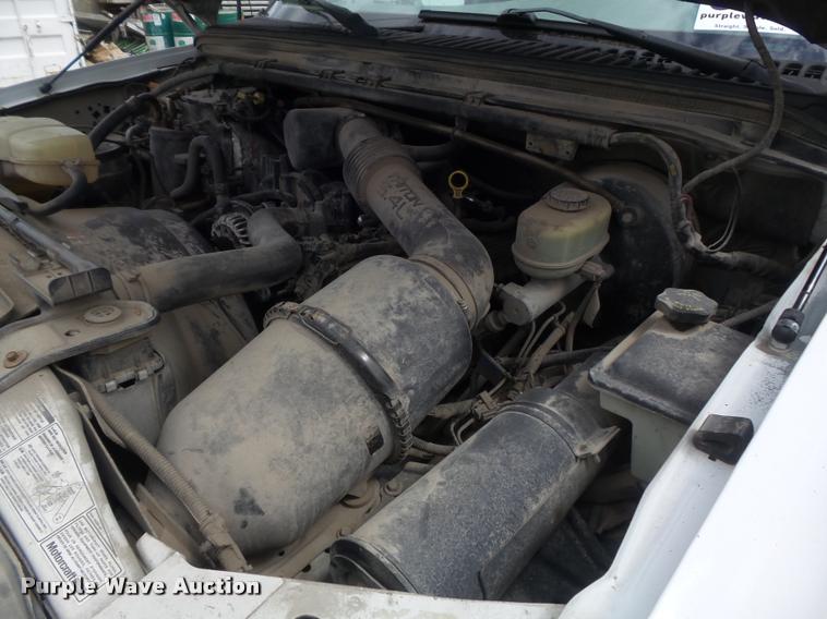 image for item K7662 2003 Ford F250 Super Duty pickup truck