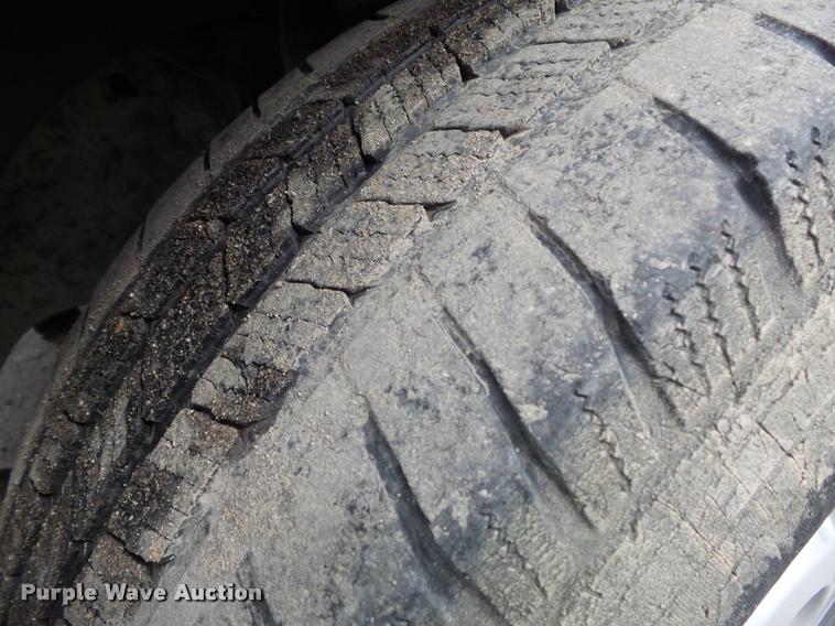 image for item K7663 2008 Ford F250 Super Duty XL pickup truck