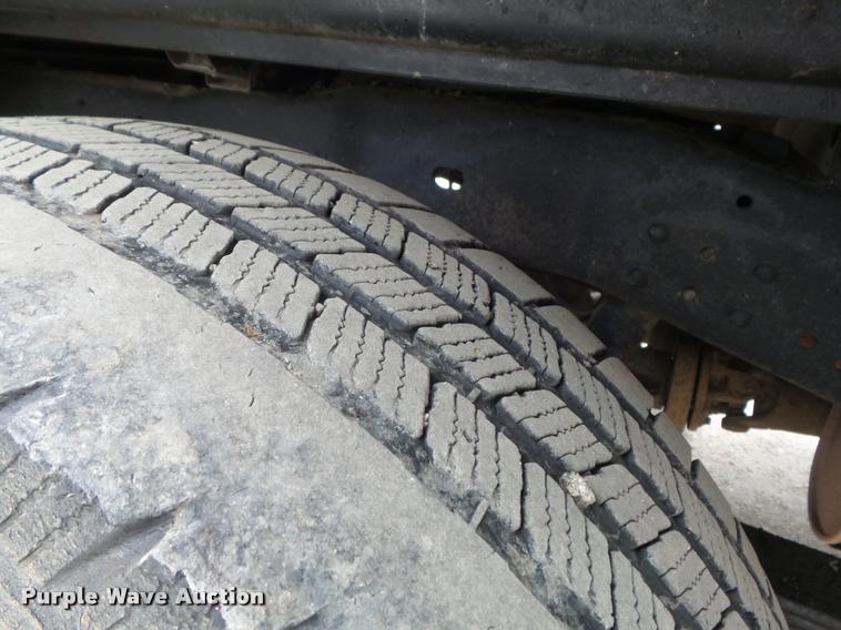 image for item K7663 2008 Ford F250 Super Duty XL pickup truck