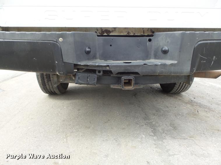 image for item K7663 2008 Ford F250 Super Duty XL pickup truck