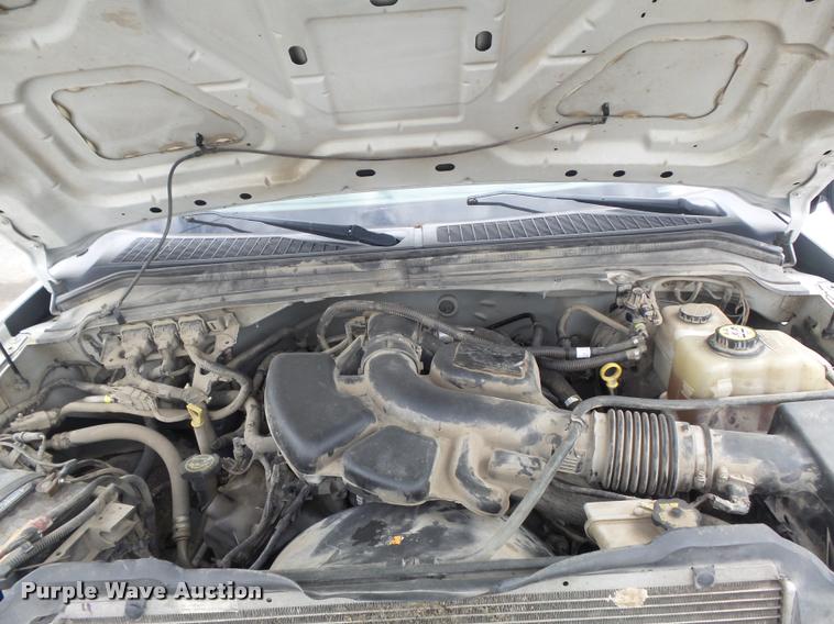 image for item K7663 2008 Ford F250 Super Duty XL pickup truck