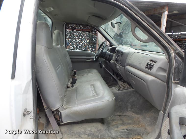 image for item K7664 2001 Ford F250 Super Duty XL pickup truck