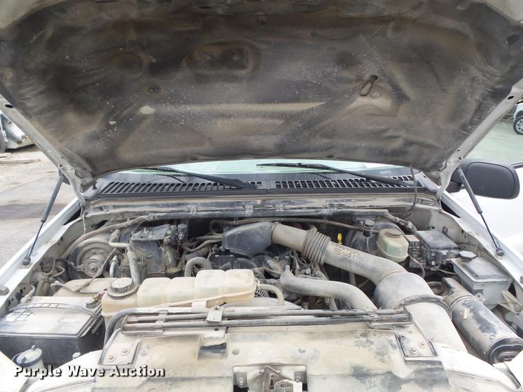 image for item K7664 2001 Ford F250 Super Duty XL pickup truck