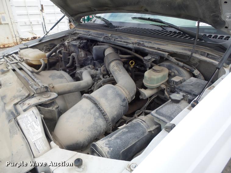 image for item K7664 2001 Ford F250 Super Duty XL pickup truck