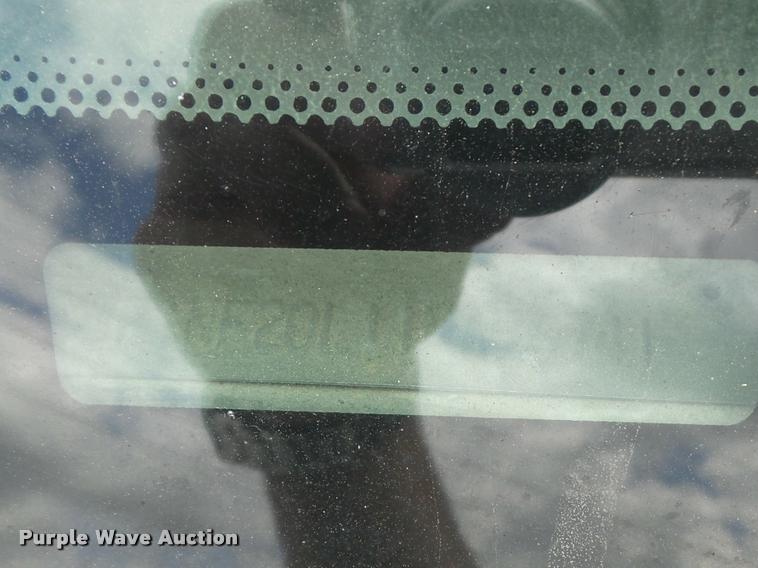 image for item K7664 2001 Ford F250 Super Duty XL pickup truck