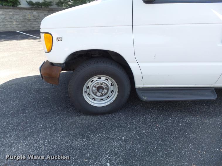 image for item K7666 2002 Ford Econoline E150 XL handicap accessible van