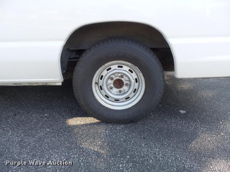 image for item K7666 2002 Ford Econoline E150 XL handicap accessible van