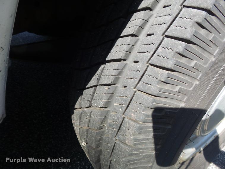 image for item K7666 2002 Ford Econoline E150 XL handicap accessible van