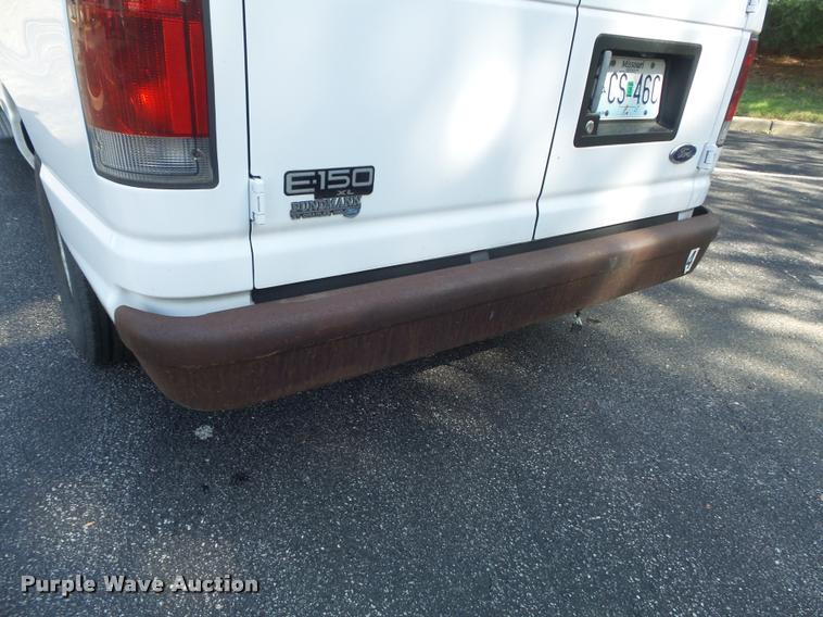 image for item K7666 2002 Ford Econoline E150 XL handicap accessible van