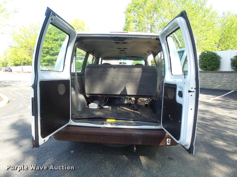 image for item K7666 2002 Ford Econoline E150 XL handicap accessible van