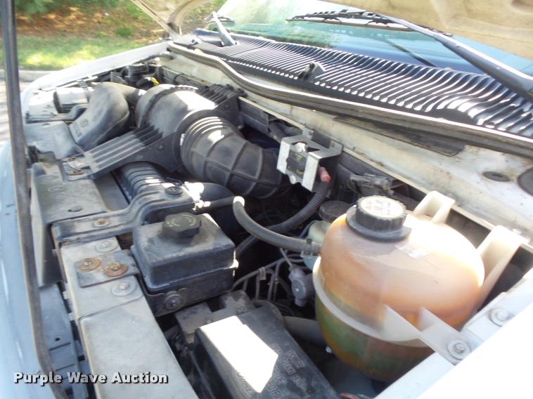 image for item K7666 2002 Ford Econoline E150 XL handicap accessible van