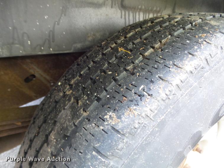 image for item K7668 2001 Ford Econoline E150 XL van