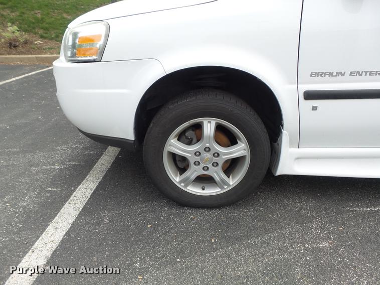 image for item K7670 2008 Chevrolet Uplander handicap accessible van