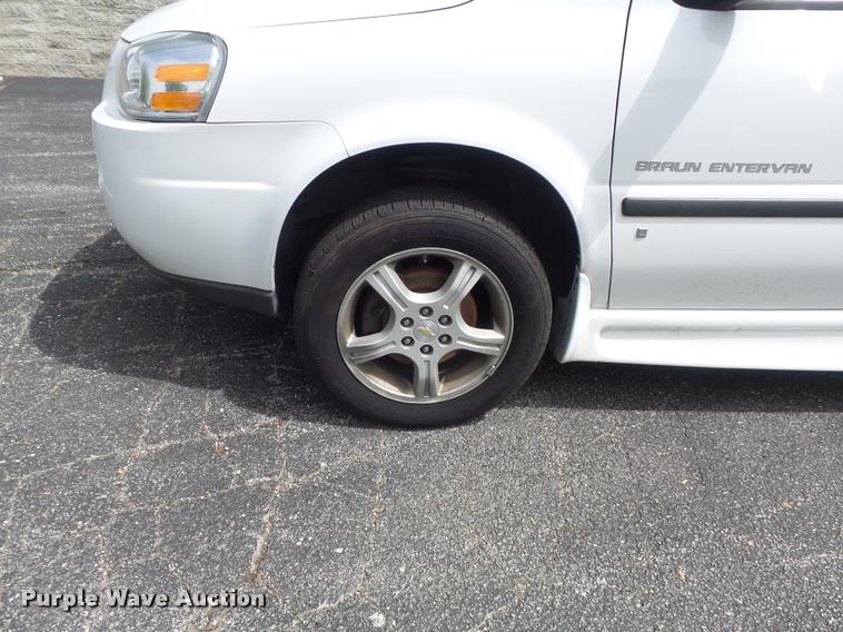 image for item K7671 2008 Chevrolet Uplander handicap accessible van