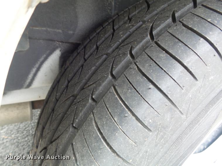 image for item K7672 2005 Ford Freestar van