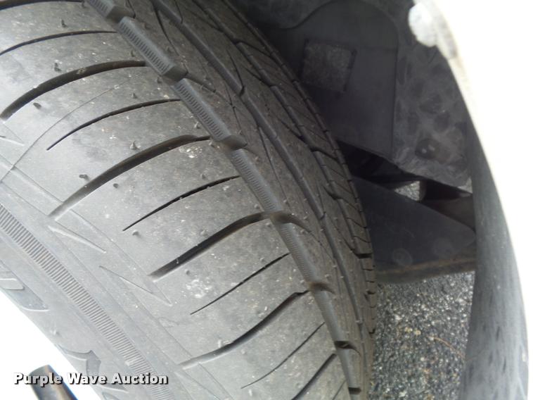 image for item K7672 2005 Ford Freestar van