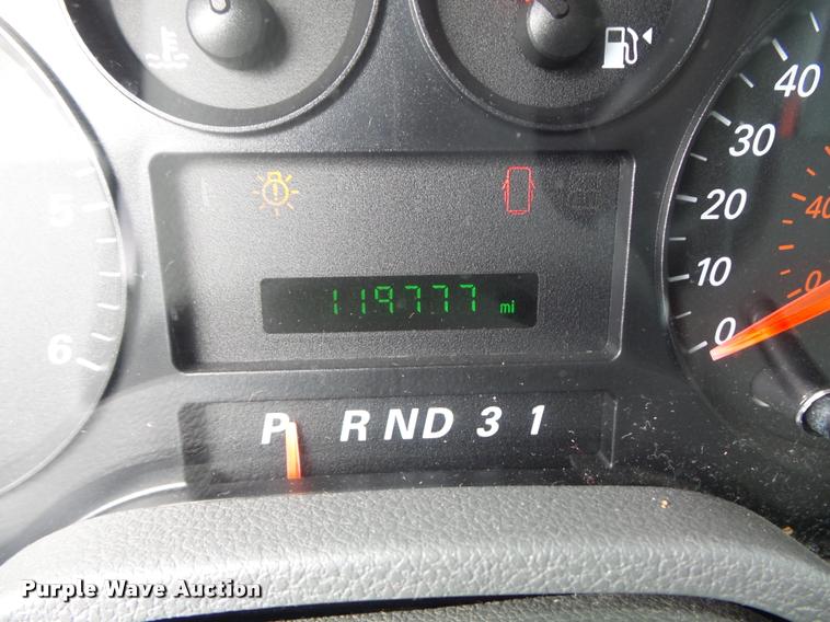 image for item K7672 2005 Ford Freestar van