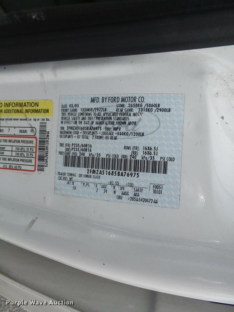 image for item K7672 2005 Ford Freestar van