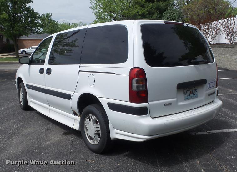 image for item K7673 2003 Chevrolet Venture handicap accessible van