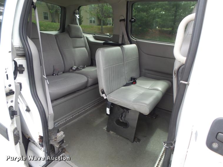 image for item K7673 2003 Chevrolet Venture handicap accessible van