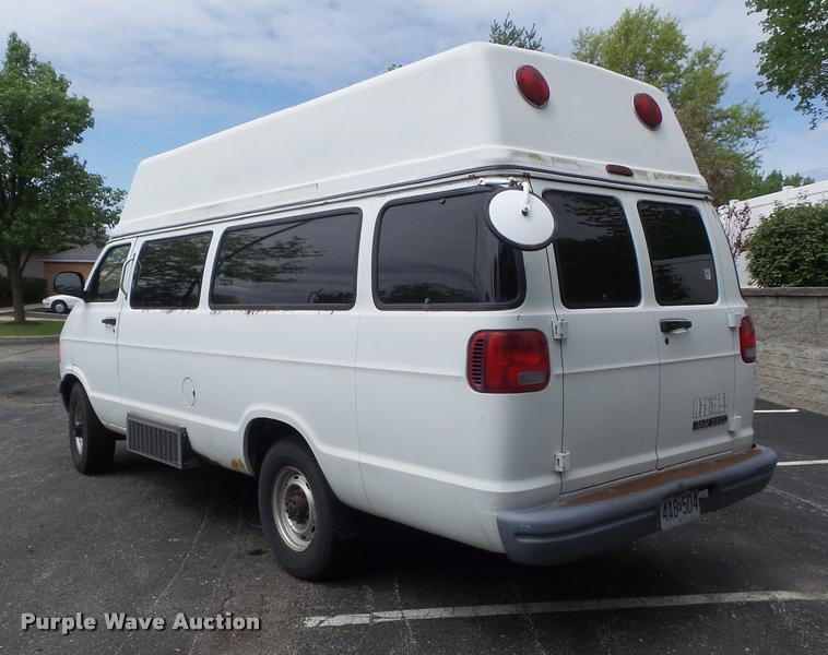 image for item K7674 2000 Dodge Ram 3500 handicap accessible van