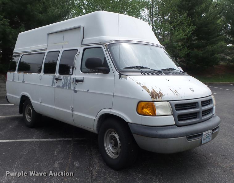 image for item K7674 2000 Dodge Ram 3500 handicap accessible van