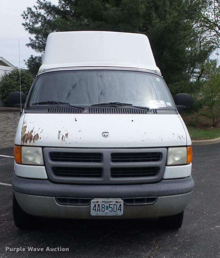 image for item K7674 2000 Dodge Ram 3500 handicap accessible van