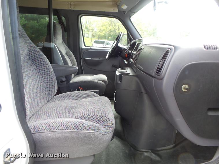 image for item K7674 2000 Dodge Ram 3500 handicap accessible van