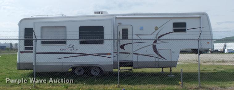 image for item K7676 2002 Kountry Star camper