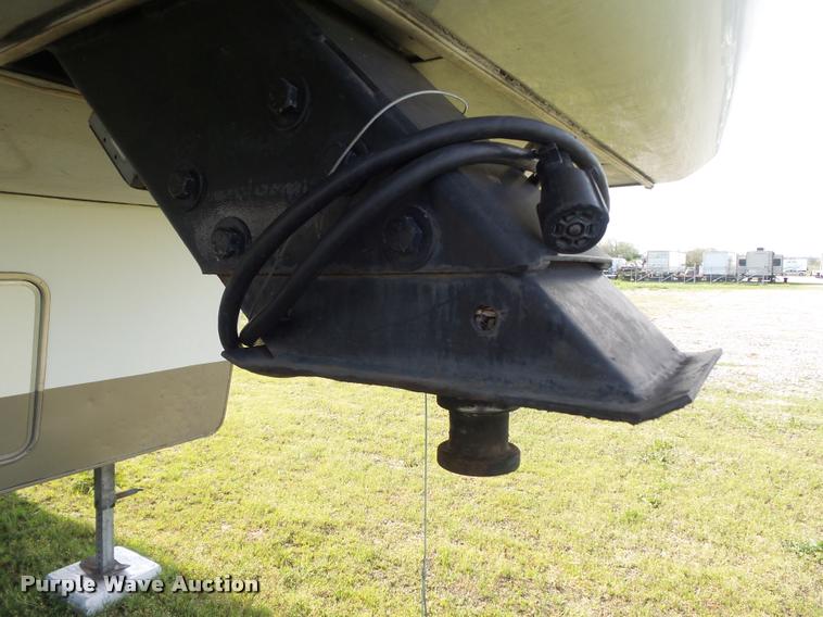 image for item K7676 2002 Kountry Star camper