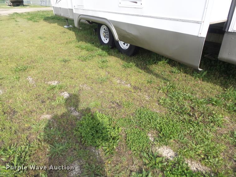 image for item K7676 2002 Kountry Star camper