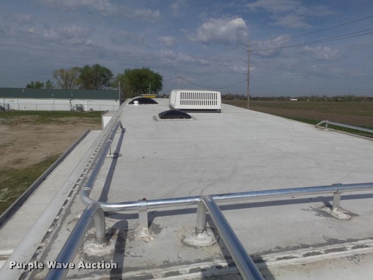 image for item K7676 2002 Kountry Star camper