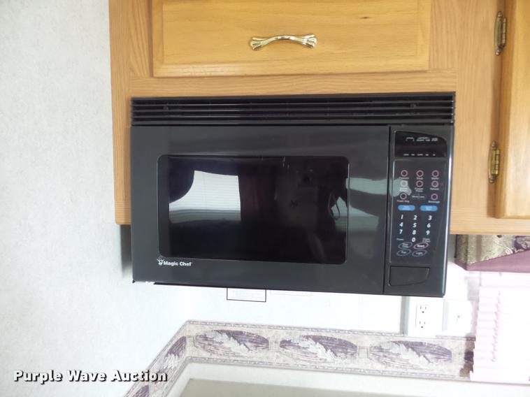 image for item K7676 2002 Kountry Star camper