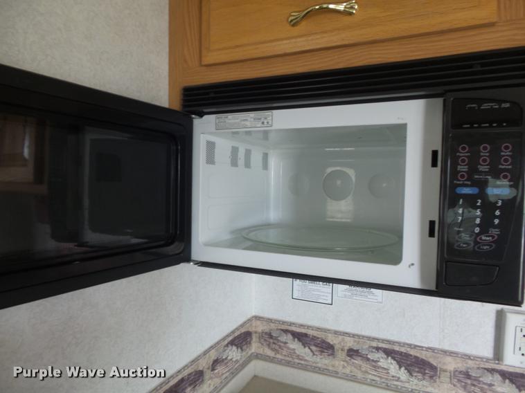 image for item K7676 2002 Kountry Star camper