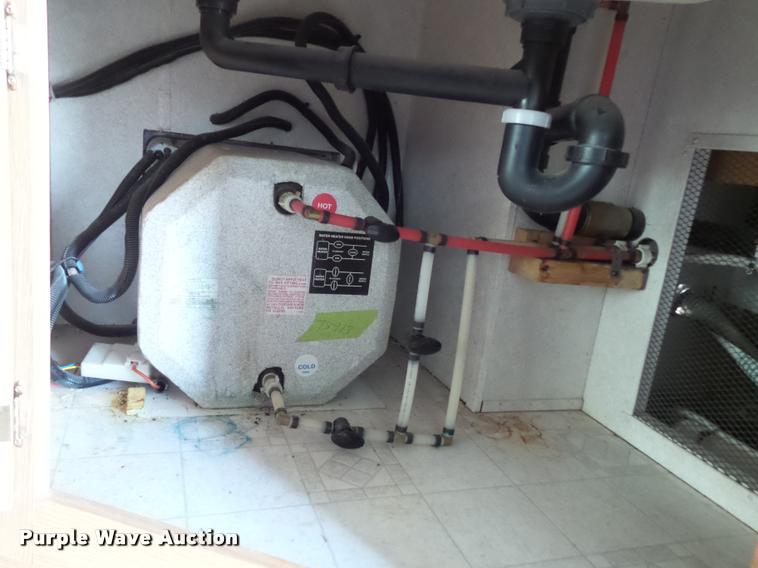 image for item K7676 2002 Kountry Star camper