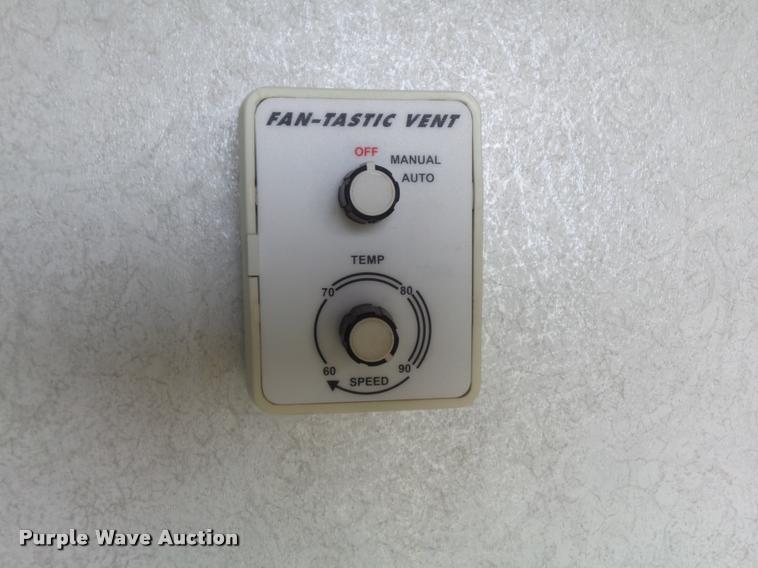 image for item K7676 2002 Kountry Star camper