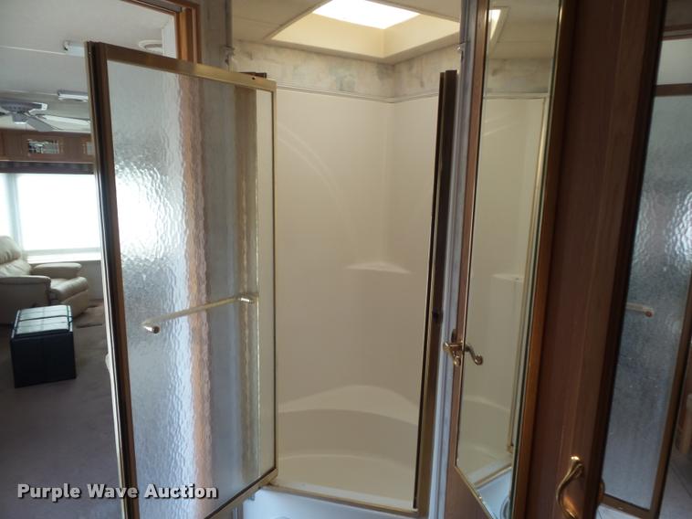 image for item K7676 2002 Kountry Star camper