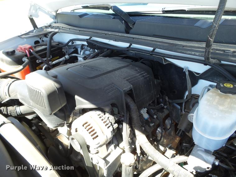 image for item L1524 2012 Chevrolet Silverado 2500HD Crew Cab pickup truck