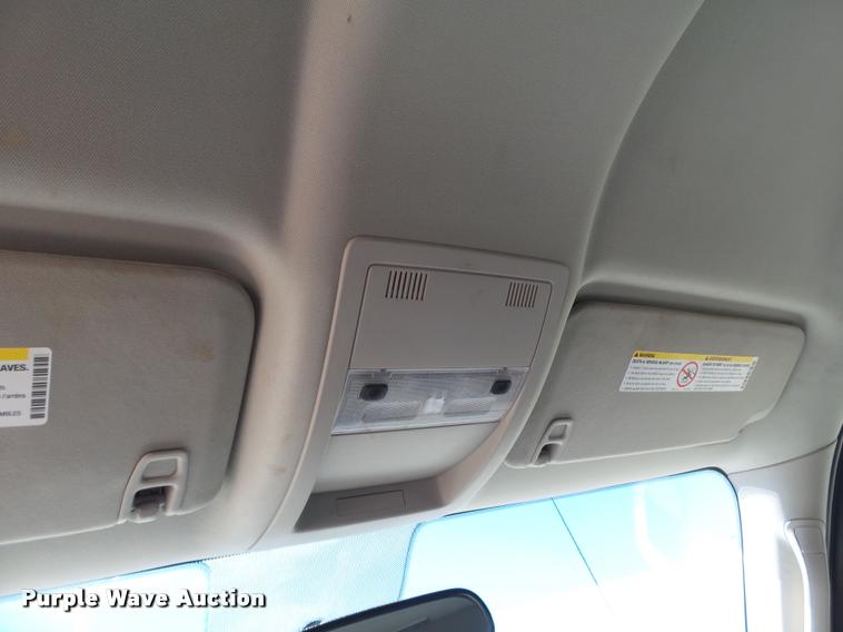 image for item L1524 2012 Chevrolet Silverado 2500HD Crew Cab pickup truck