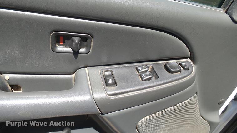 image for item L2364 2006 Chevrolet Silverado 1500 Z71 Ext. Cab pickup truck