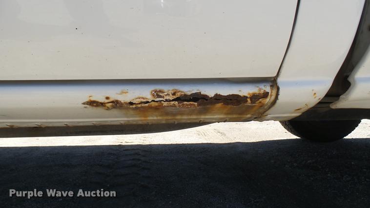 image for item L2364 2006 Chevrolet Silverado 1500 Z71 Ext. Cab pickup truck